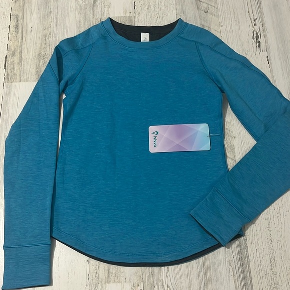 ivivva Dual Dimensions L/S Tee Size12.NWT Reversible